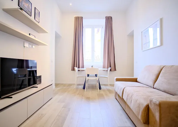 Cavour - Boutique Home In Florence