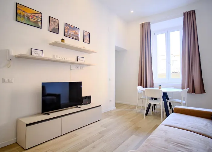 Cavour - Boutique Home In Florence